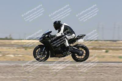 media/Aug-03-2025-TrackDaz (Sun) [[bf4a71acf9]]/A Group/12pm (Wheelie Bump)/